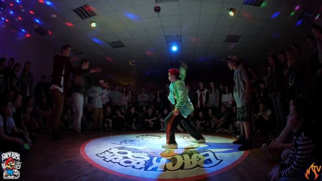 БИТ BackToThe90s Hip-Hop 1/4 - Обморок vs. Зови как хочешь смотреть онлайн