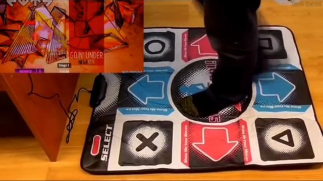 Танцевальный коврик смотреть онлайн