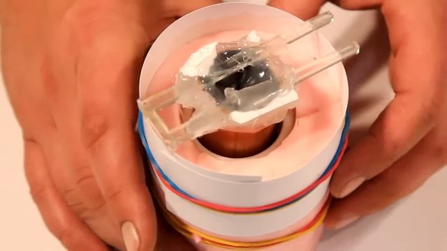 Изготовление составной силиконовой формы для литья тонкостенной сложной детали. смотреть онлайн