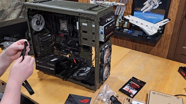 Roach Rebuild - 7800X3D - 4090 FE - Part 3: Full Build Timelapse смотреть онлайн