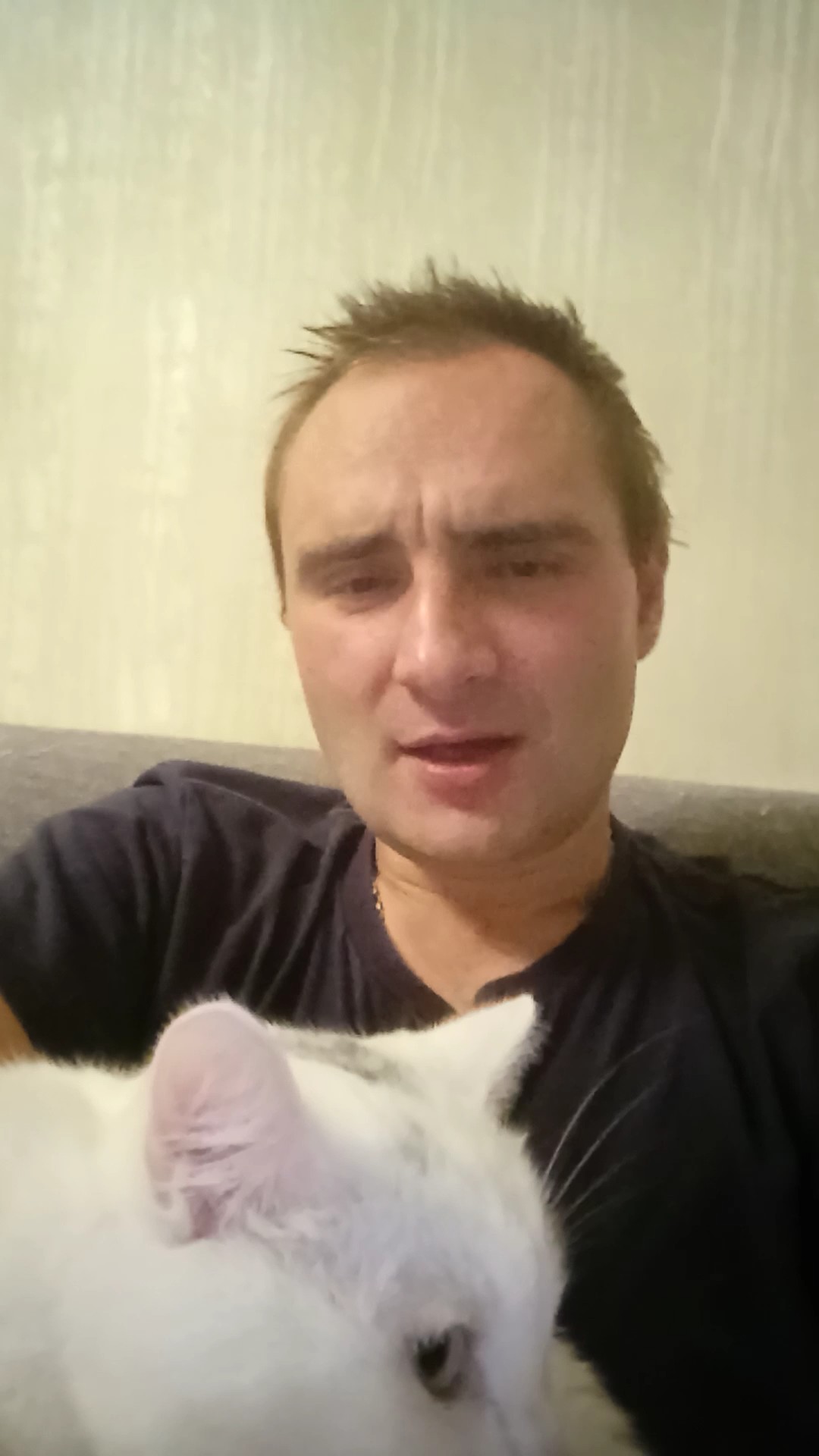 Муж разговаривал во сне