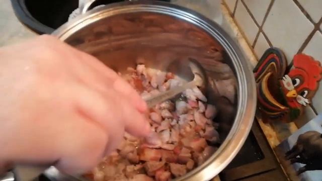 Грудинка копченая с квашеной капустой и куриными желудками смотреть онлайн