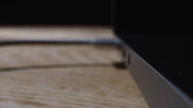 Macbook Pro 14 M1pro в 2022-2023 году - стоит ли покупать?