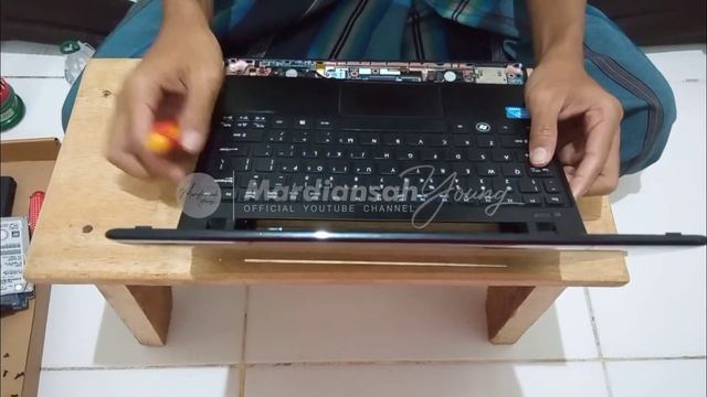 Mudah Ganti Keyboard Notebook Acer Aspire One 756