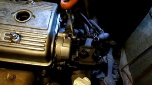 2  Снятие катушки зажигания на Джили МК