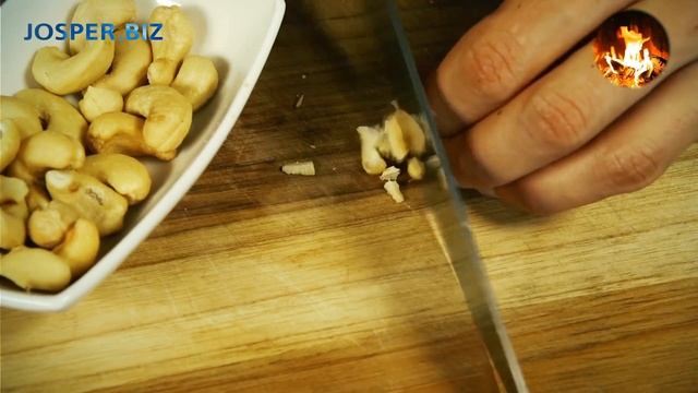 Угольная печь Mibrasa - Маринованный тофу с морковью, имбирем и кешью смотреть онлайн