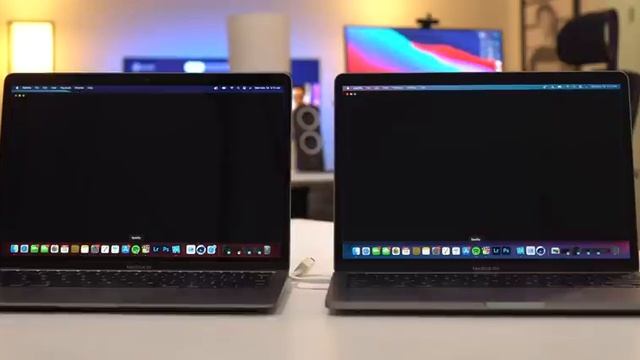MacBook Air M1 vs MacBook Pro M1 (2020) // Is The Pro Even Worth It? смотреть онлайн