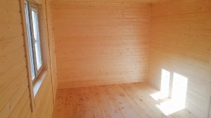 Бытовка с двухскатной крышей как мини домик со сборкой на участке