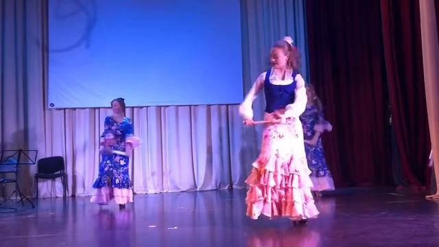 Alegrias con abanico смотреть онлайн