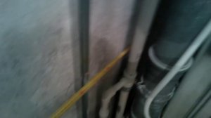 Как зашить или спрятать трубы в санузле