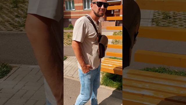 Сумка слинг из натуральной кожи