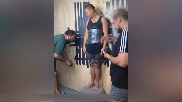 ОН НАДЕЛ КОСТЮМ АЛЛИГАТОРА И ВОТ ЧТО ПРОИЗОШЛО ДАЛЬШЕ смотреть онлайн