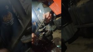 замена пыльников поворотного кулака уаз.