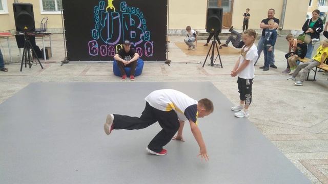 Брейкинг соло (7 - 9 лет) - Малый Финал - "Битва школ 2023" смотреть онлайн