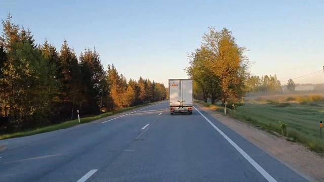 Шум дороги. ЛАТВИЯ Майское раннее утро, туманное..Поехали!! смотреть онлайн