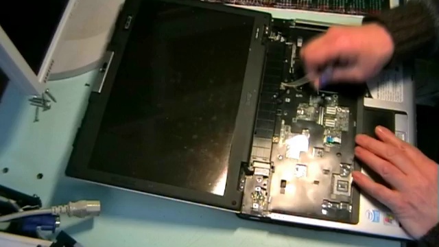 Разборка ноутбука Acer Aspire 3680 смотреть онлайн