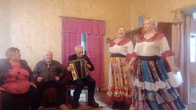 "Веселые частушки" исп. Татьяна и Тамара смотреть онлайн