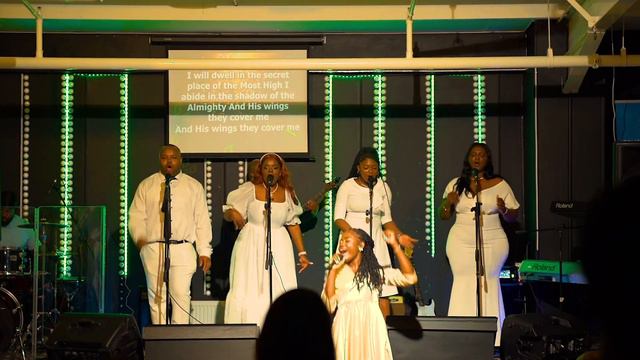 Abide live by Erika Jean | Before the Throne we Bow Worship Concert смотреть онлайн