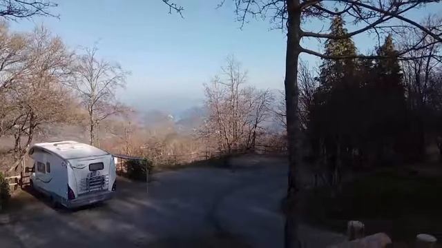 Автокемпер М739 (Fiat) в горах Италии смотреть онлайн