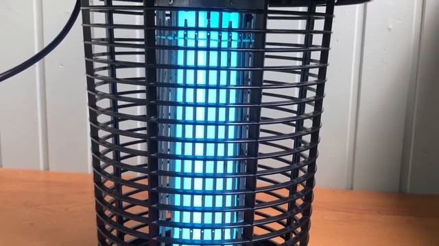 Обзор лампы от комаров для улицы BLACK KILL смотреть онлайн