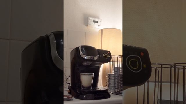 How to make a costa Cappuccino using the Tassimo my way machine. смотреть онлайн