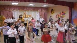 Флешмоб «Что манит птицу». Ведущая - Юданова Ангелина. Мы танцуем, мы играем.