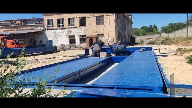 Монтаж автовесов ВАЛ на фундамент в приямок (в уровень земли). Калибровка, настройка (Часть 1) смотреть онлайн