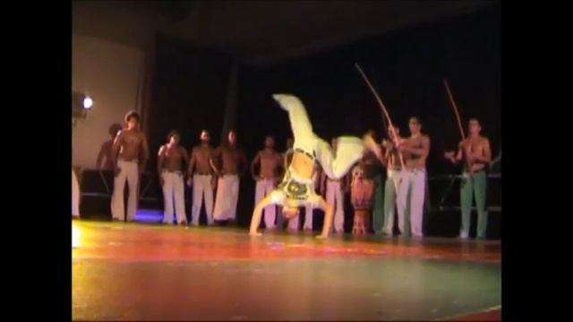 CAPOEIRA SENZALA DEMO PROF.wmv смотреть онлайн