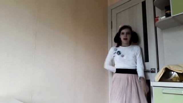 ЖЕНЩИНА УВЕЛА ДОЧКУ ИЗ АНИМЕ МАГАЗИНА! Почему родители не любят аниме? смотреть онлайн