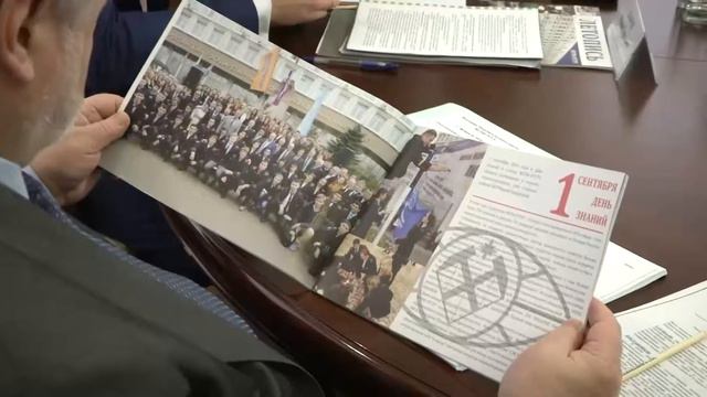 Сергей Миронов провёл заседание Попечительского совета РГГРУ смотреть онлайн