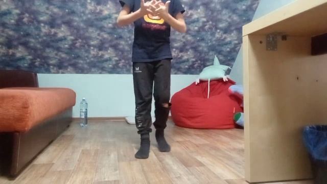 Урок танцев. 2 движения (не сложные) смотреть онлайн