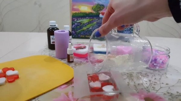 Мыло с вплавленными элементами. Прозрачное мыло.