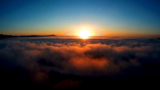 up in the clouds UP AIR 4k смотреть онлайн