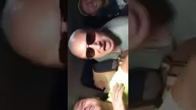 Под песню Максим расколбассс) смотреть онлайн
