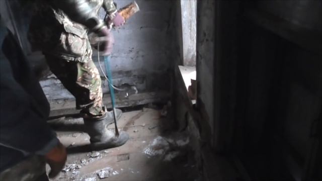 А чё дома ? то делать? - шурф старых домов. Часть первая смотреть онлайн