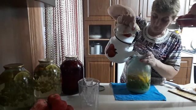 Готовим компот на зиму из крыжовника и апельсина смотреть онлайн