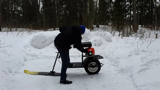 Трансформер NEXT 1 на колесе СПАРКА. Часть1. СНОУСКУТ смотреть онлайн