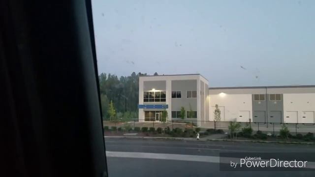 108 Дальнобой США. Выгрузил бумагу. Загрузил соки. смотреть онлайн