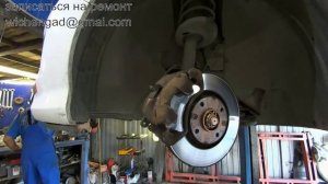 Замена передних колодок / Peugeot 308