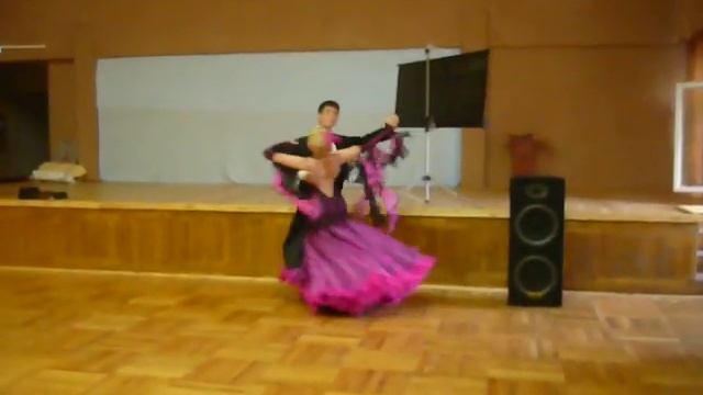 фигурный вальс.MOV смотреть онлайн