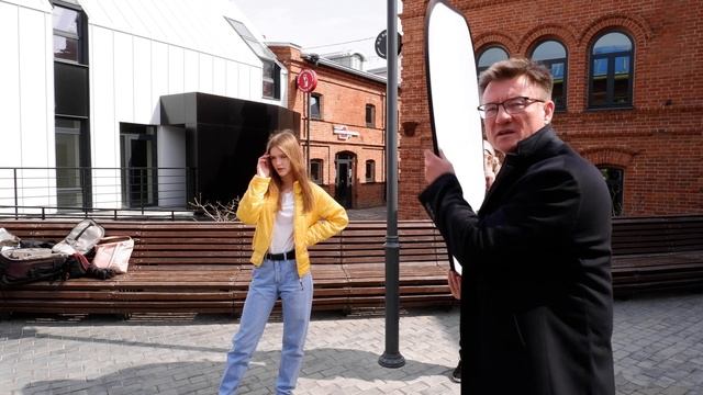 Как фотографировать на ярком солнце? Как правильно использовать отражатель? Уроки фотографии. смотреть онлайн