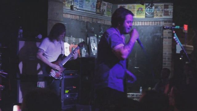 Famous Last Words (Live @ Crowbar) смотреть онлайн