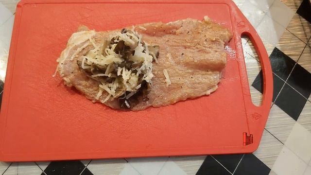 Рулеты из свинины с грибами и сыром смотреть онлайн