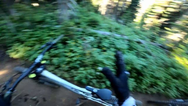 First Time Attempting These Weird Features | SilverStar Bike Park смотреть онлайн