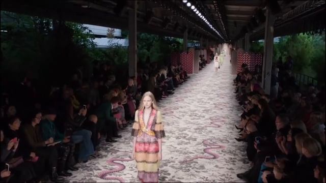Gucci | Spring Summer 2016 Full Fashion Show | Exclusive смотреть онлайн