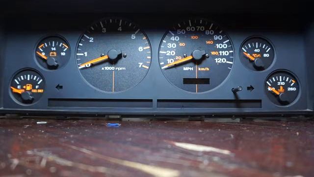 Jeep Grand Cherokee пересвет приборной панели смотреть онлайн