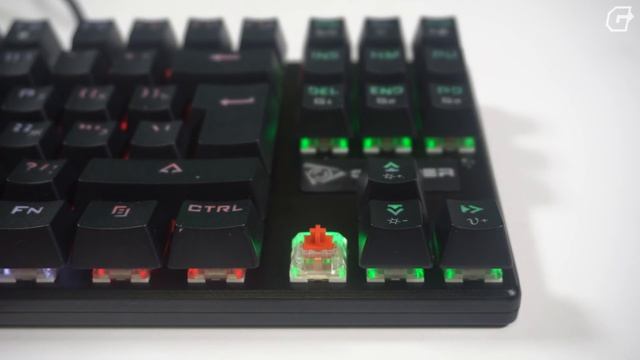 Цветомузыка на клавиатуре QCyber Dominator TKL смотреть онлайн