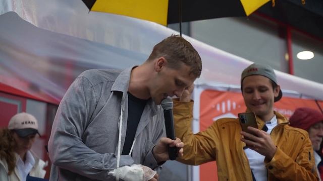 «МХТ. Смотри и слушай» Музыкальный перформанс от Молодёжного театра и «Alabama Band» смотреть онлайн