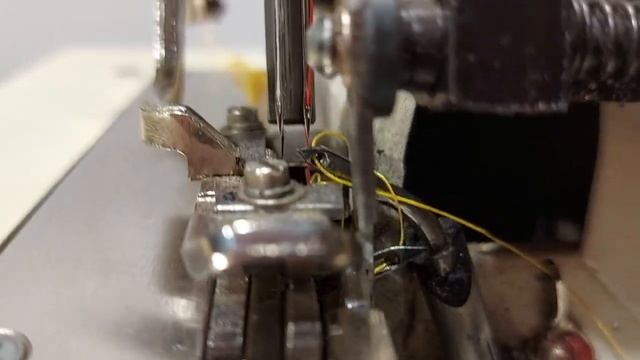 Оверлок Прима . Про разницу швов и высоту игл. смотреть онлайн