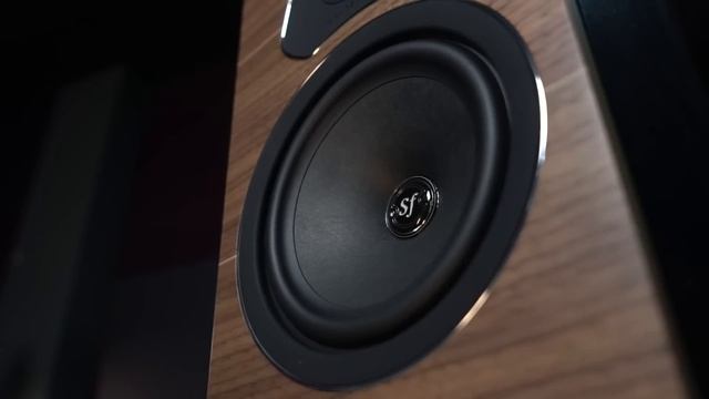 Sonus Faber Lumina: можно ли сделать бюджетную акустику в Италии? смотреть онлайн
